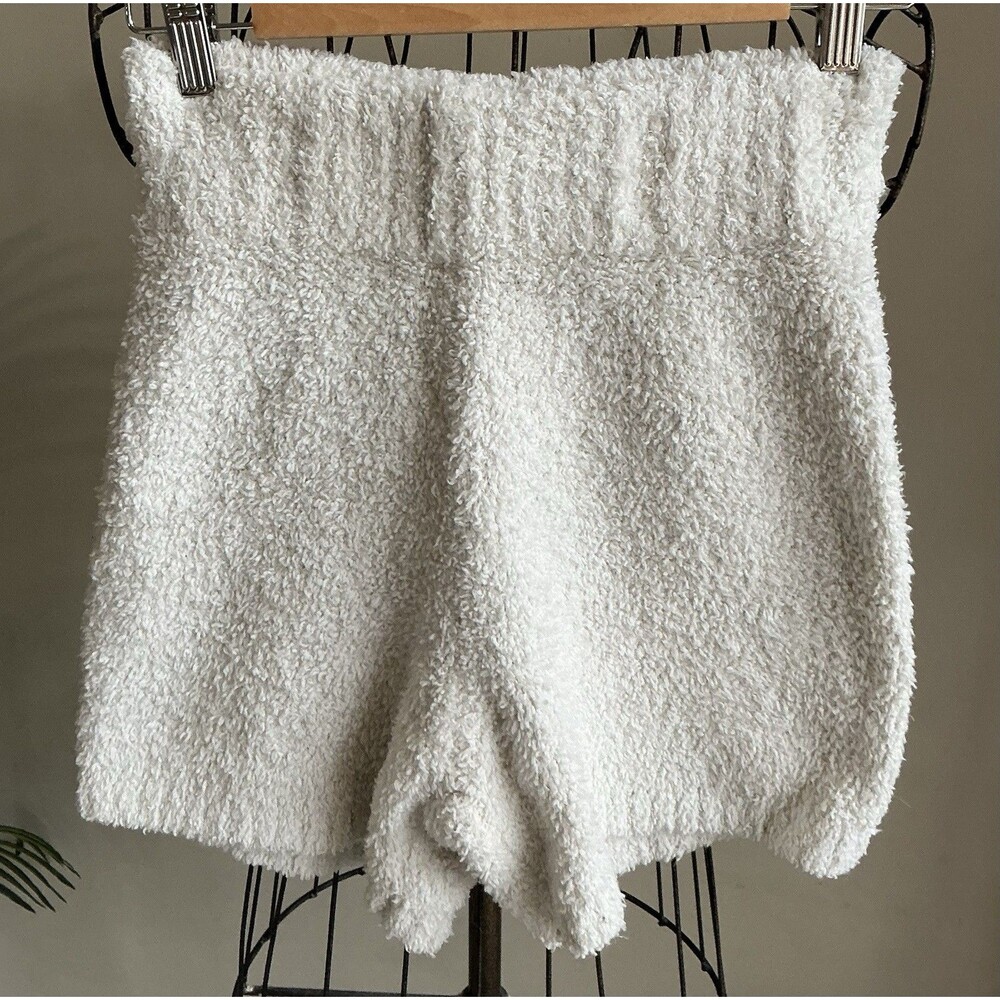 SKIMS Cream Fuzzy Teddy High-Waisted Shorts 4” Size S/M